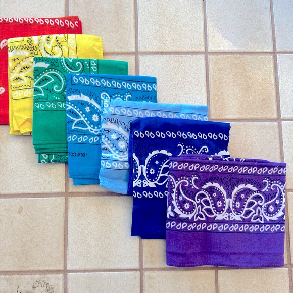 Set of 7 Cotton Paisley Bandanas - Picture 2 of 7